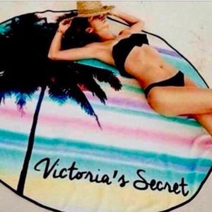 New Victoria’s Secret VS Palm Tree Velour Round Roundie Beach Blanket